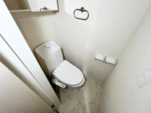 トイレ　シャワー付トイレ