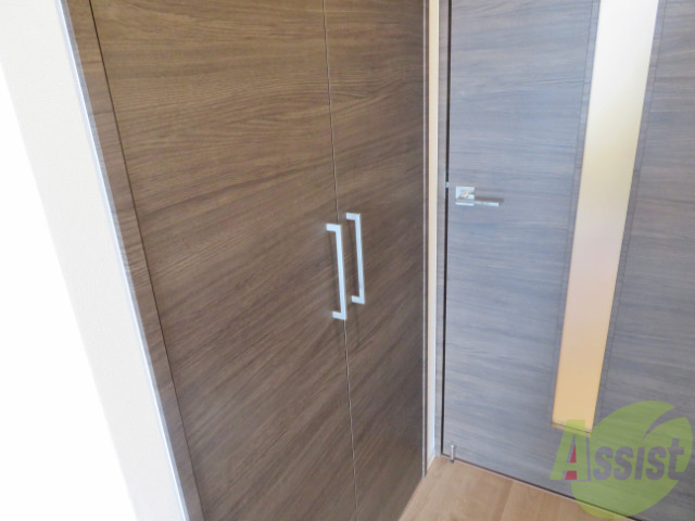 収納　クローゼットがありました。お洋服や荷物はここへ