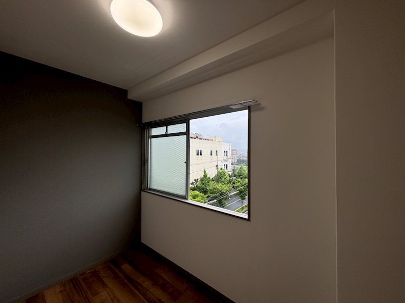 バルコニー　※同タイプの別のお部屋です。