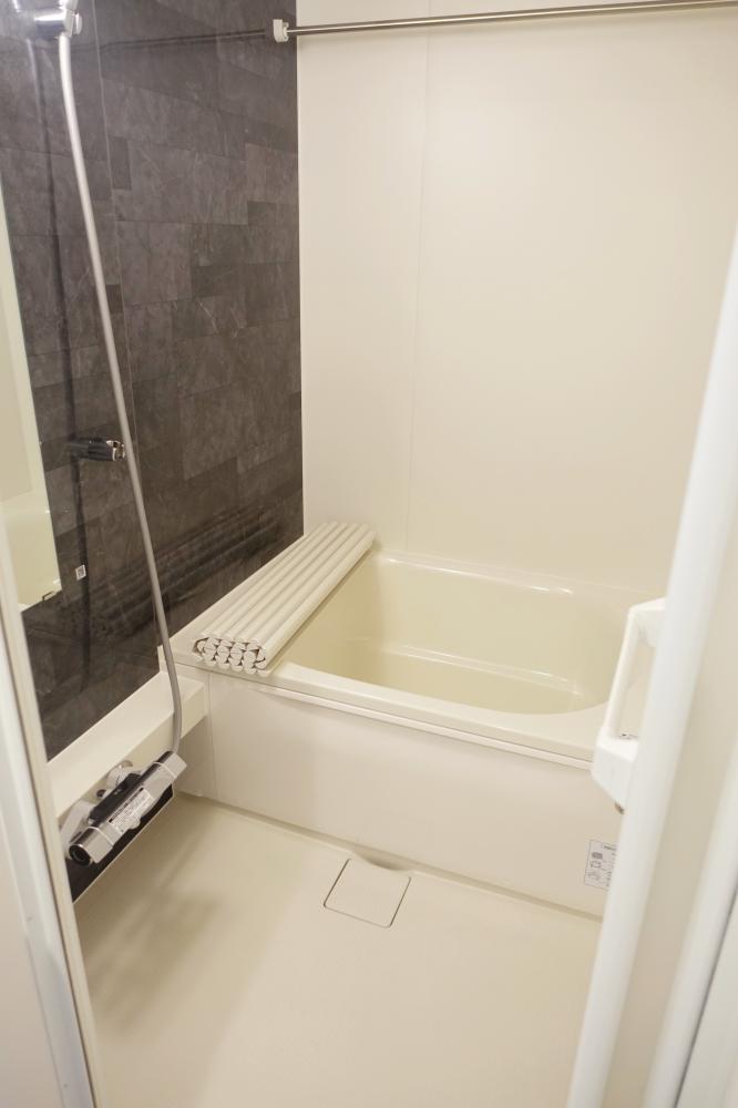 バス・シャワールーム　同施工会社室内イメージ