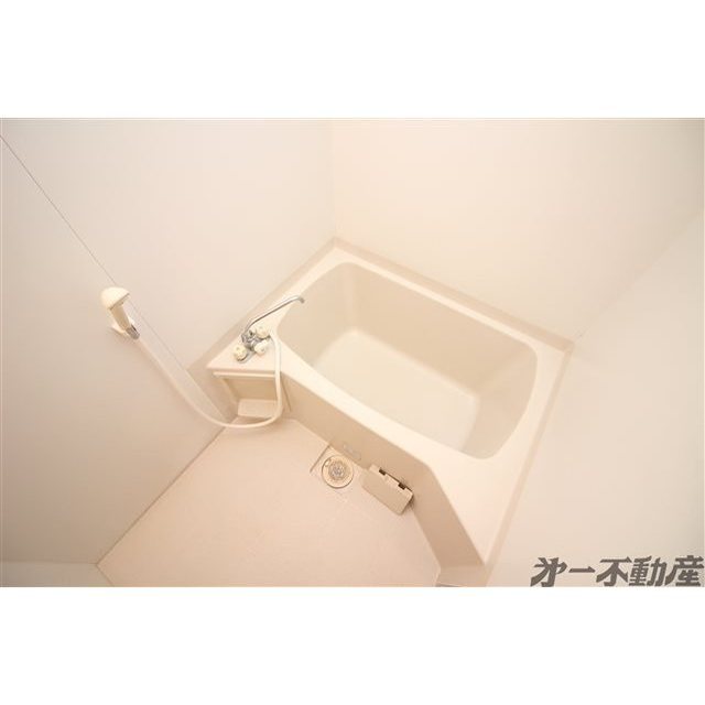 バス・シャワールーム　バスルーム