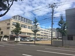 中学校　中央中学校（中学校）まで485m