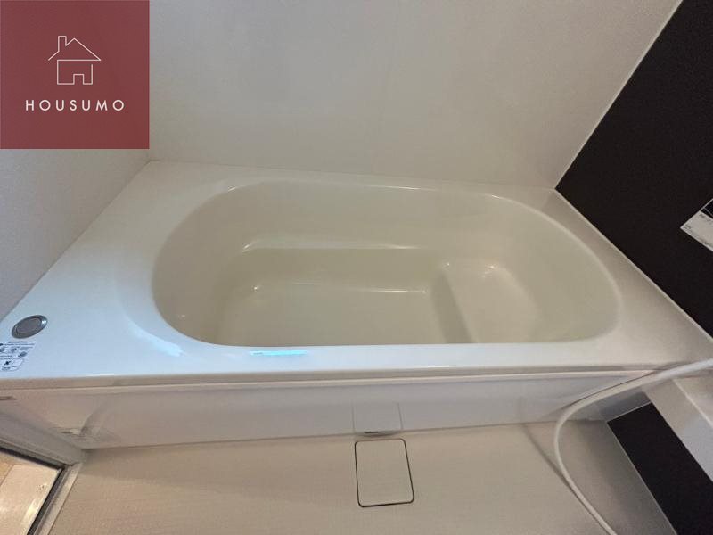 バス・シャワールーム　コンパクトで使いやすいお風呂です