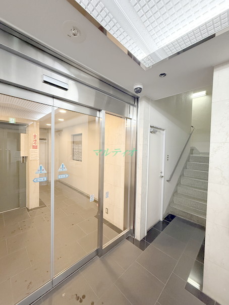 エントランス　エントランス