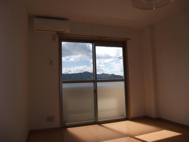 居室・リビング　同型イメージ