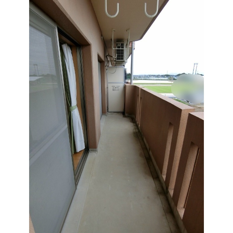 バルコニー　図面と現状に相違がある場合には現状を優先