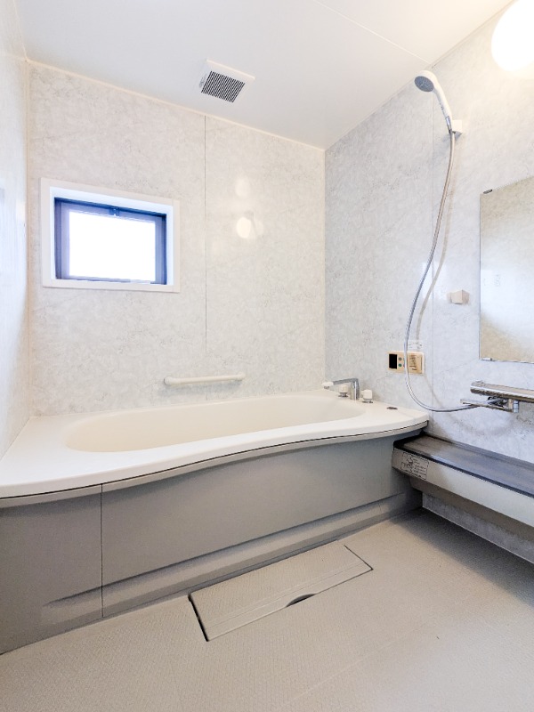 バス・シャワールーム　図面と現状に相違がある場合には現状を優先