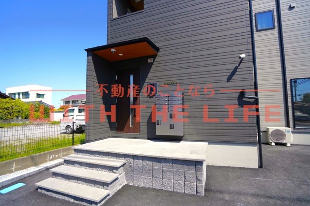 エントランス　清潔なエントランスです