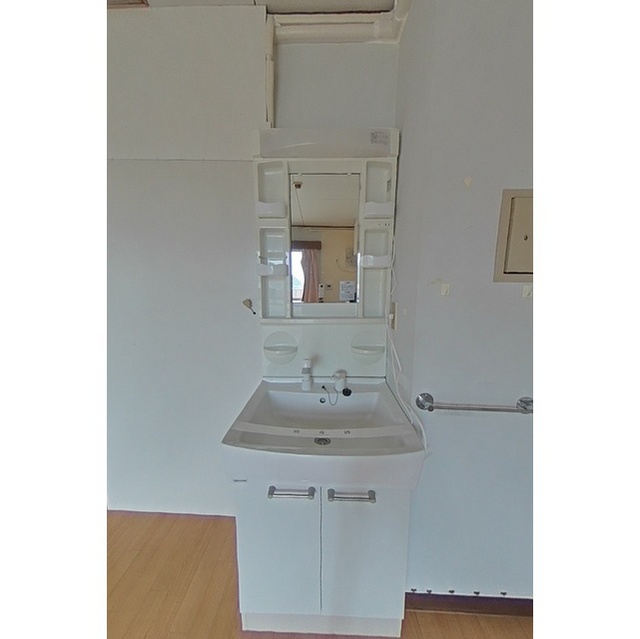 洗面設備　洗髪洗面化粧台