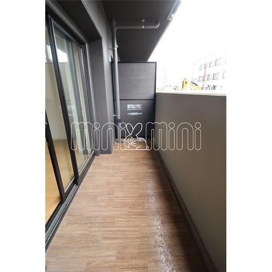 バルコニー　同建設会社設備タイプ