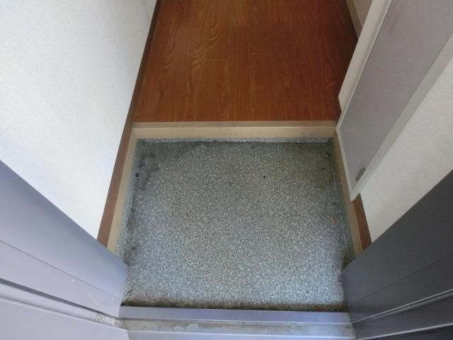 玄関　シューズボックス完備