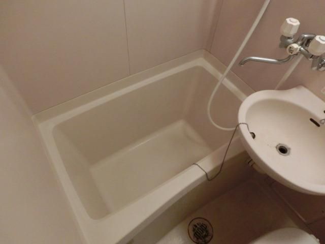 バス・シャワールーム　バス・トイレ一体型