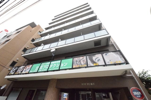 建物外観　★買い物便利な駅近1K！セキュリティ充実★