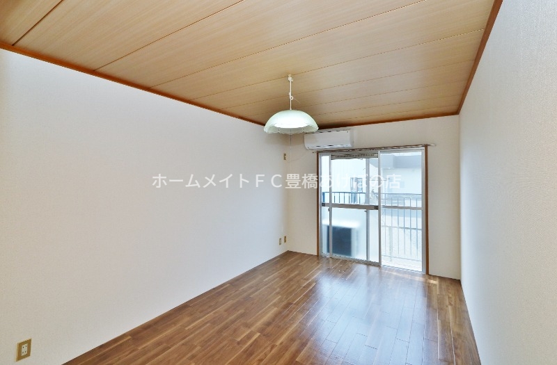 居室・リビング　同型別部屋写真