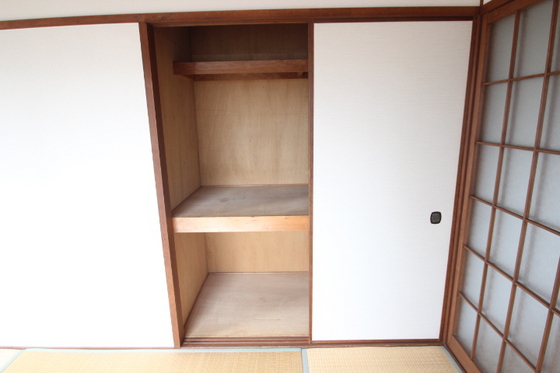 収納　※別部屋の写真です