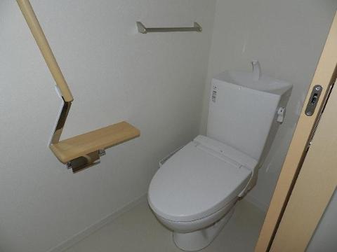 トイレ　シャワー付トイレ（イメージ）