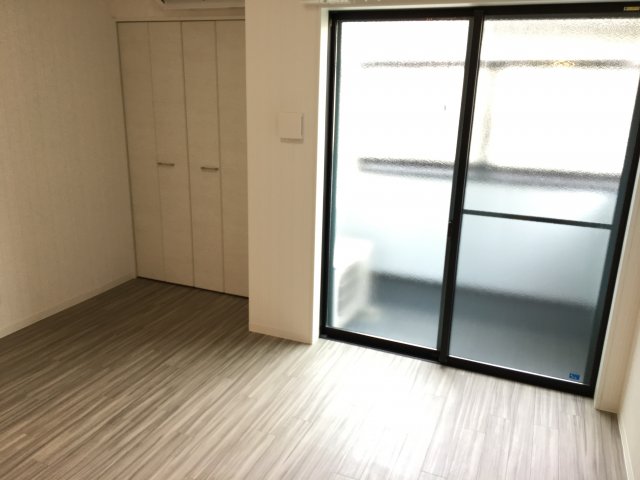 居室・リビング　異なる間取の写真です。