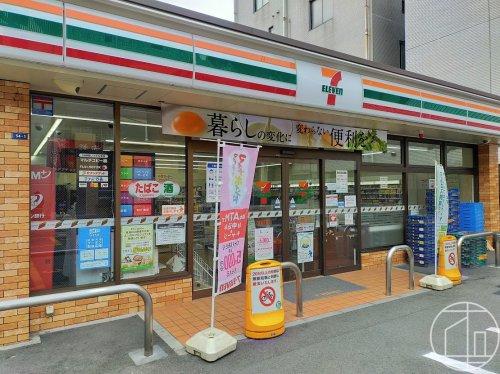 コンビニ　セブンイレブン 原宿外苑店（コンビニ）まで586m