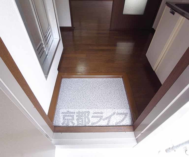 玄関　シンプルな玄関です。