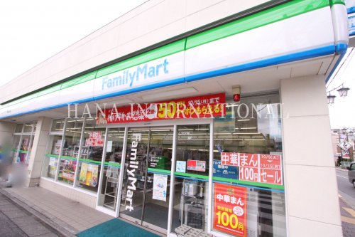 コンビニ　ファミリーマート（コンビニ）まで441m