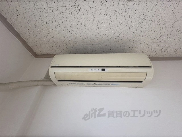 その他設備　給湯器リモコン