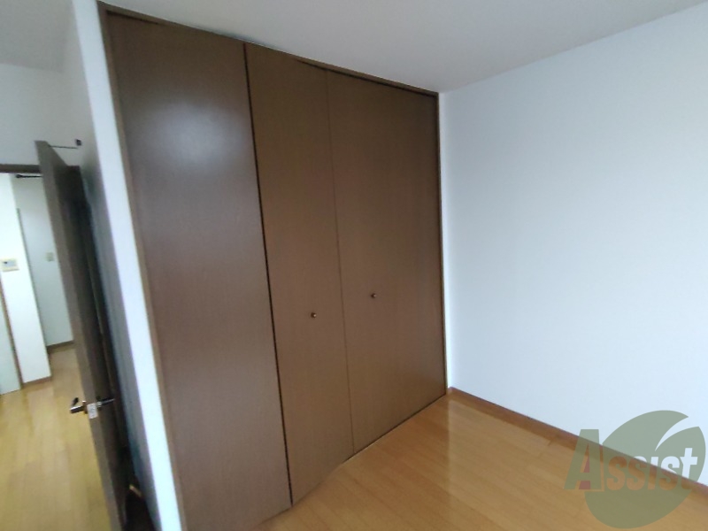 収納　収納は大きく、たくさんの物がしまえそうです。