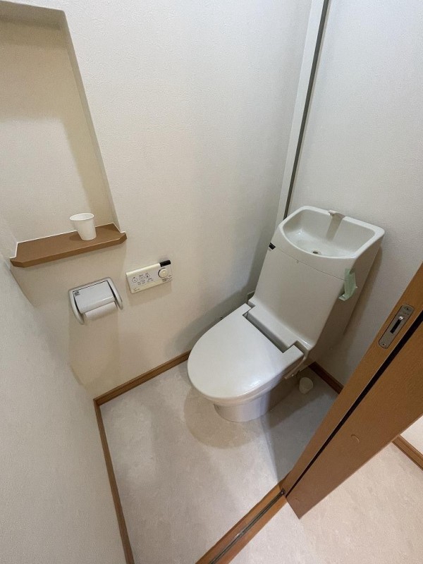 トイレ　トイレ