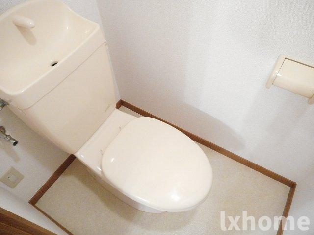 トイレ　落ち着いたトイレです
