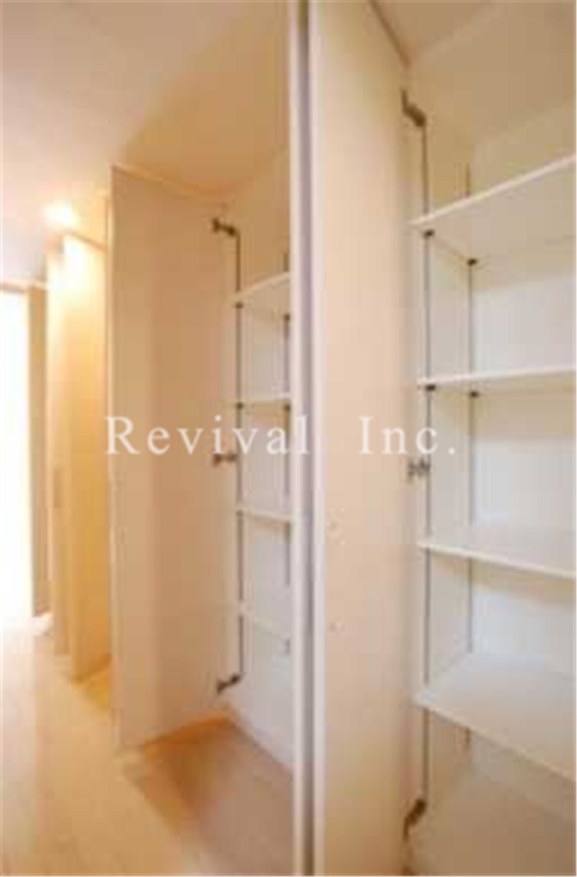 収納　収納も豊富にあります