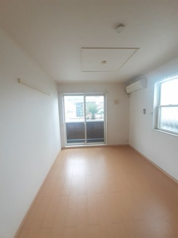 居室・リビング　明るい室内です