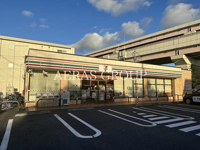 コンビニ　セブン-イレブン 足立本木西町店（コンビニ）まで75m