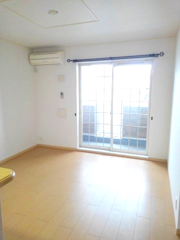 居室・リビング　ゆったりとした居間です