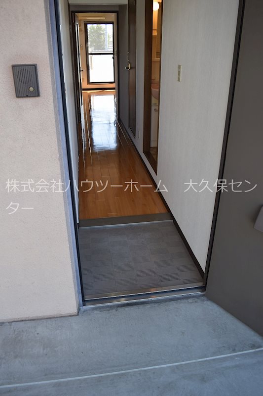 玄関　玄関です。