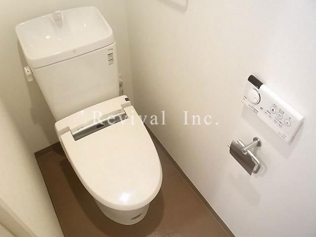 トイレ　シャワートイレでございます