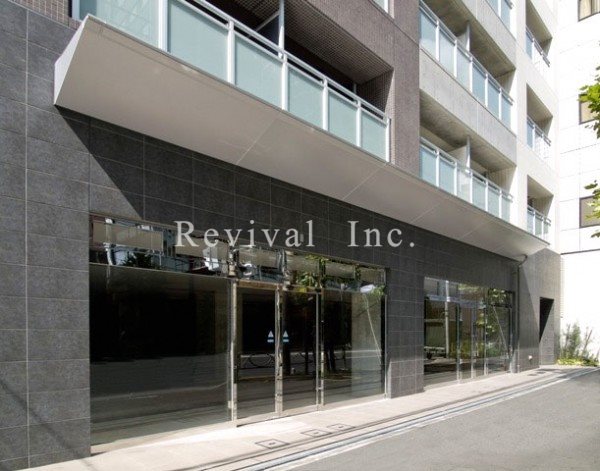 エントランス　優雅なエントランスでございます