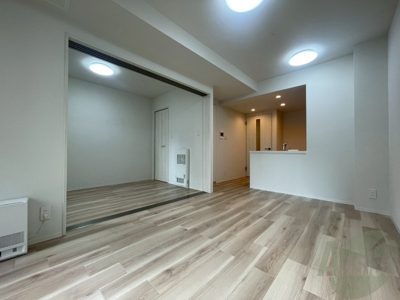 居室・リビング　広々としたリビングですね。使い勝手がよさそうですね！