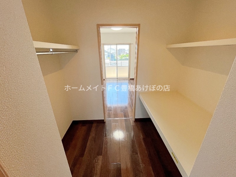 収納　同型別部屋写真（反転）