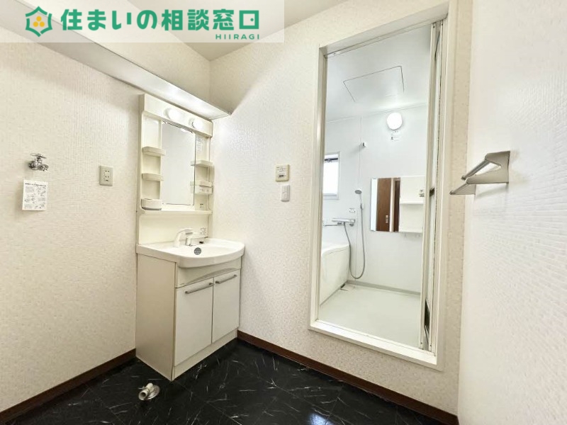 洗面設備　同型