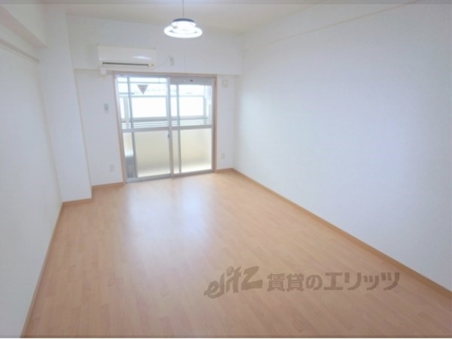 居室・リビング　洋室