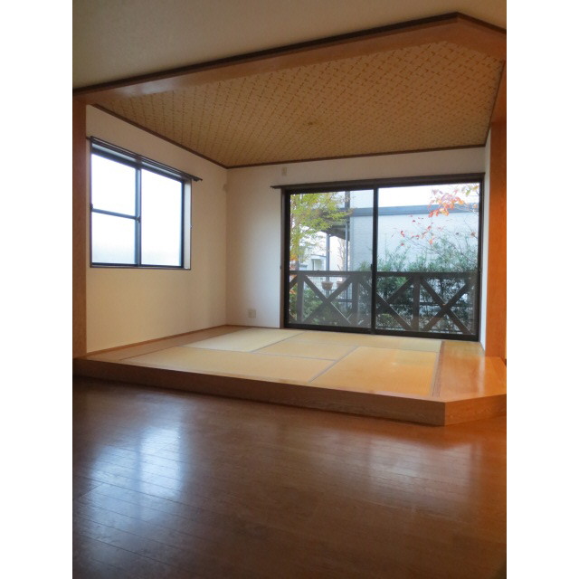 居室・リビング　リビング