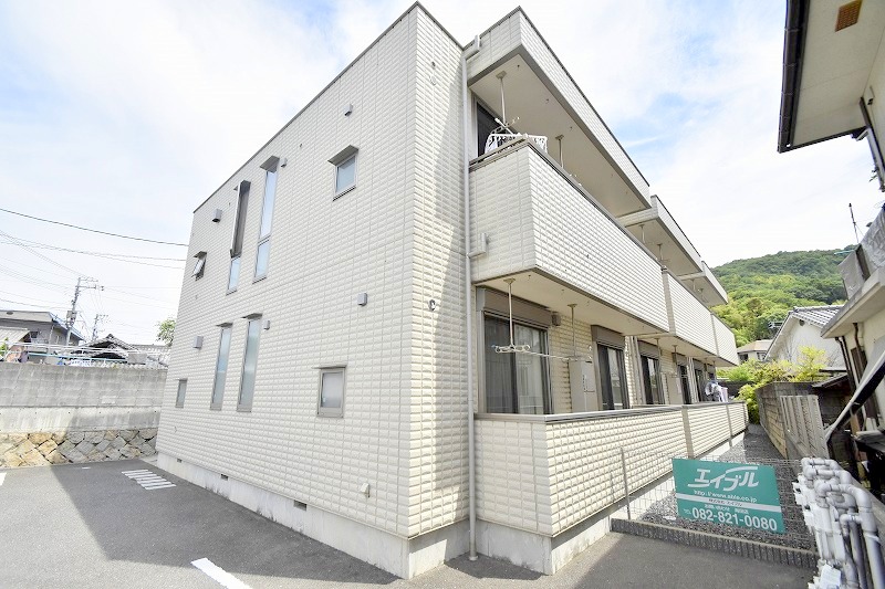 建物外観　お問合せはシティホーム海田センター　082-821-2227