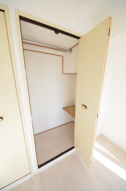 収納　～たっぷり収納スペースです～