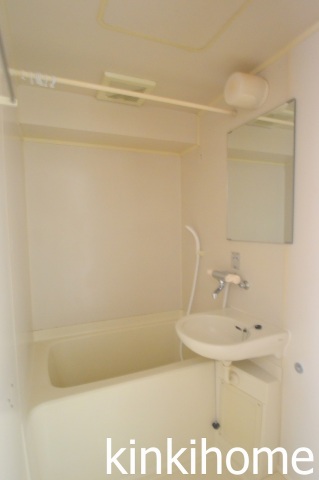 バス・シャワールーム　写真は別のお部屋です。※現況を優先写真は別のお部屋です。※現