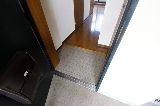 玄関　※別室の写真を使用しております※