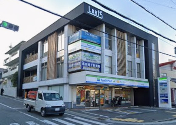 コンビニ　ファミリーマート　神戸南五葉店（コンビニ）まで290m