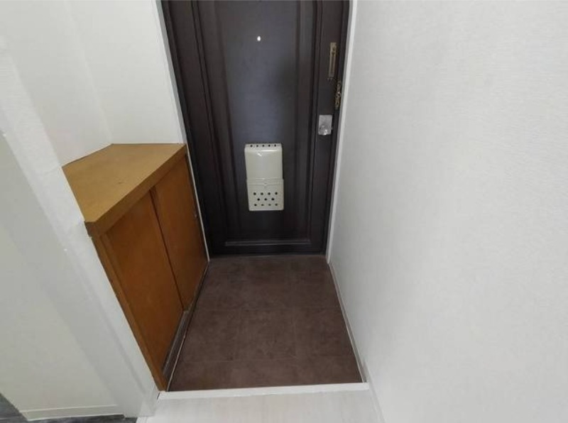 玄関　図面と現状に相違がある場合には現状を優先