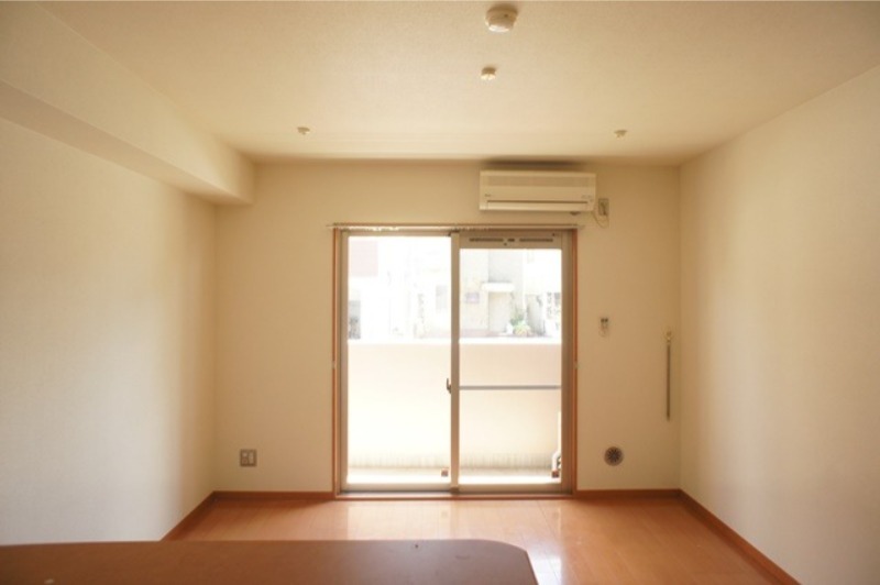 居室・リビング　図面と現状に相違がある場合には現状を優先