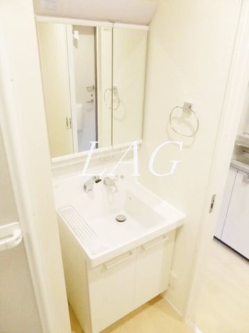 洗面設備　独立洗面台です。