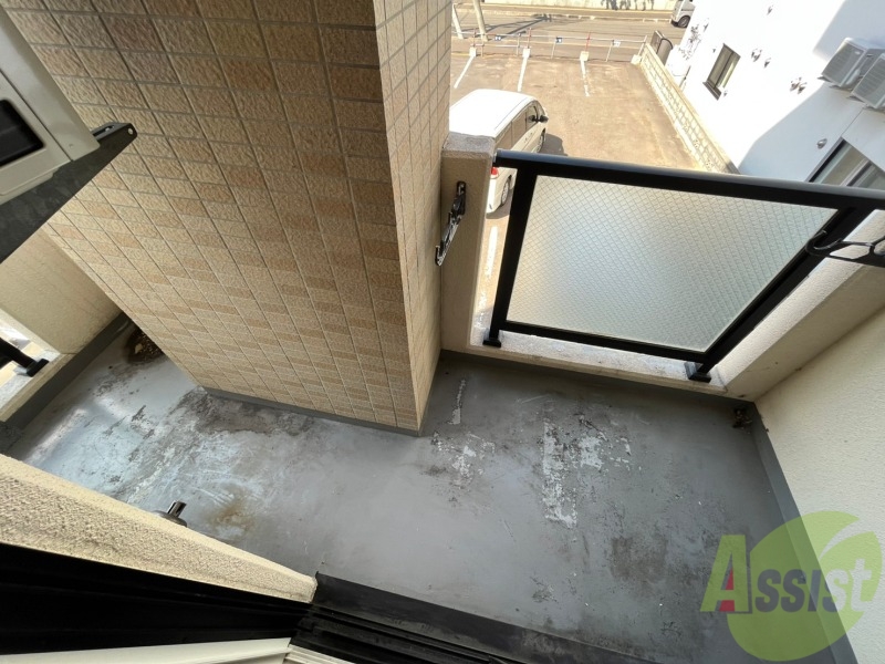 バルコニー　バルコニーが付いていますので一息ついてみてはいかがですか。