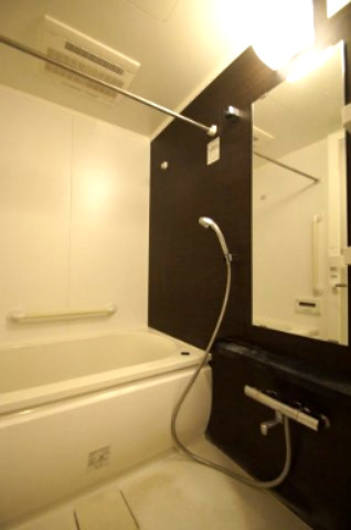 バス・シャワールーム　日々の疲れを癒すお風呂付です